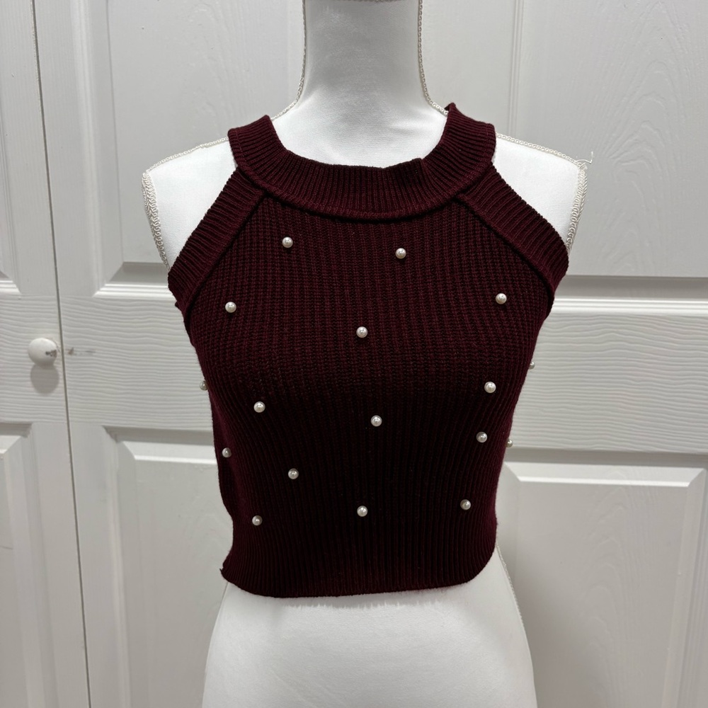 Pearl-Trim Ribbed Halter Crop Tank - Burgundy
